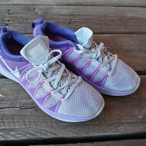 Nike Flyknit Lunar 2 Purple Running Shoes Women’s Size 9 Model 620658-001. 144pe